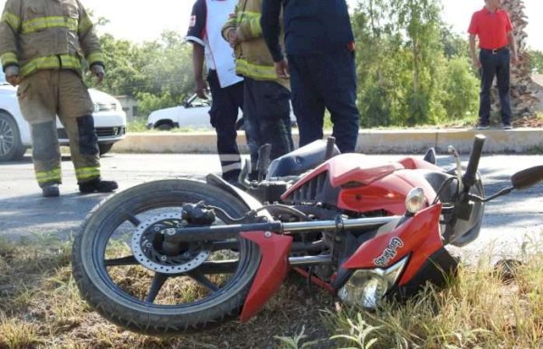 Invade carril e impacta a motociclista en meoqui La Opción de Chihuahua