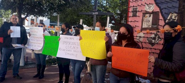 Exigen padres de familia rembolso de uniformes del COBACH La Opción