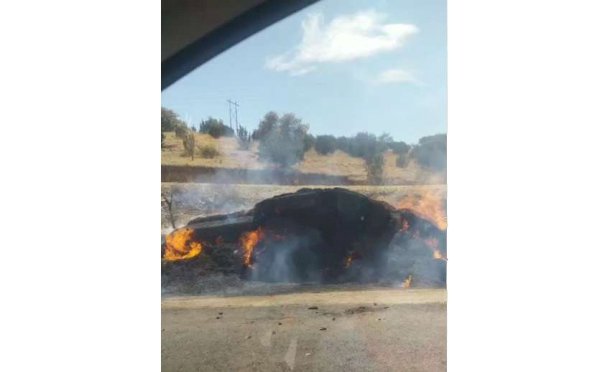 Consume Incendio Camiones De Pacas En Carretera Cuauht Moc Chihuahua