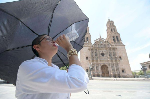 Emite Uach recomendaciones para prevenir el golpe de calor La Opción