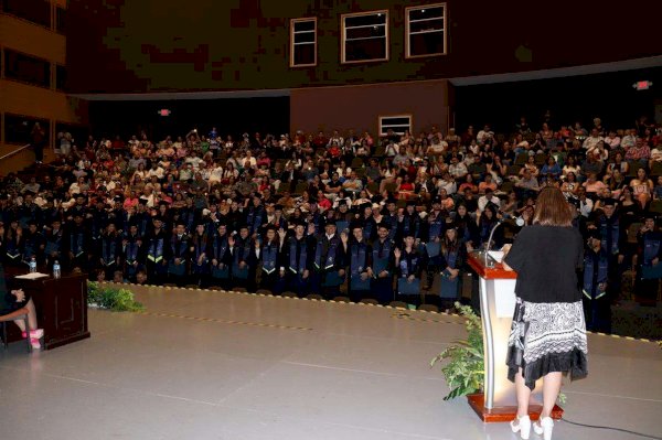 Egresan Nuevos Profesionistas De La Universidad Polit Cnica De