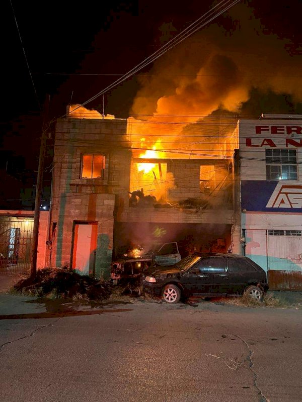 Incendio consume vivienda al norte de la ciudad La Opción de Chihuahua