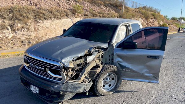 Choca Unidad De FGE Contra Figo Accidentado En Carretera A Aldama La