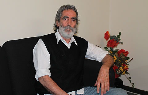 Queremos cerrar el café Calicanto cantando y de pie: Jesús Vargas