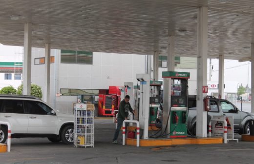 Nuevo gasolinazo encarece un 7% el precio del combustible