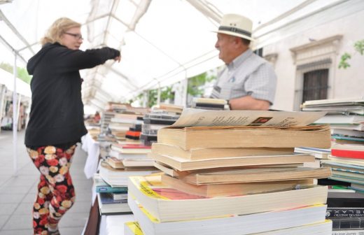 Invita Municipio a donar libros en la Plaza de Armas