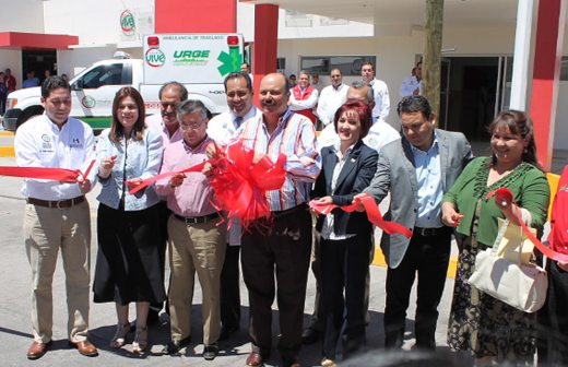 Cortan listón de remodelado hospital regional en Jiménez
