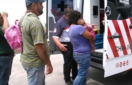 Se le cae a hombre su bebé de 9 meses en la terminal norte del Vivebús