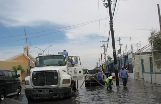 Llama Limpia a reportar inundaciones