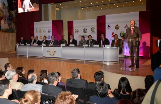 Felicita Duarte a los nuevos líderes universitarios de la Uach