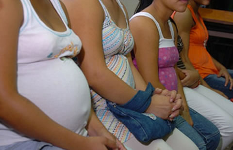 Cifras de embarazos en adolescentes se incrementan 30% en Juárez