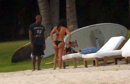 Muestra Kim Kardashian su figura en Puerto Vallarta