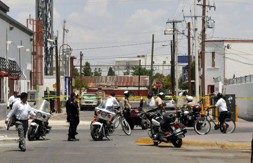 Ejecutan a policía y lesionan a otro en Ciudad Juárez
