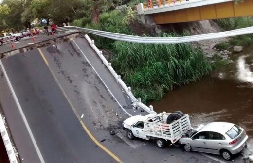 Cae puente en Morelos; hay 3 heridos