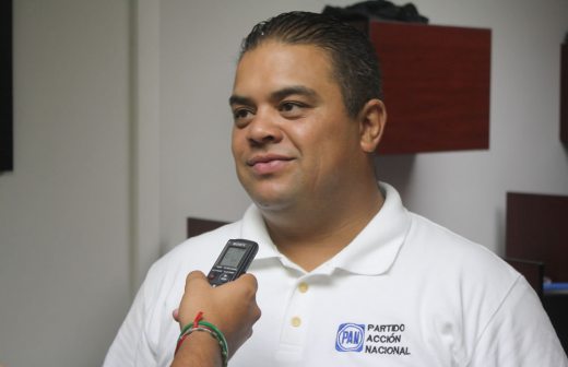 Municipios panistas no han cedido cobro de predial: Francisco Navarro
