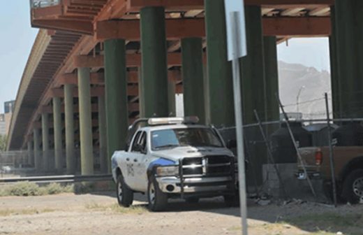 Pone Aduana patrulla antifayuca aérea en puente de Ciudad Juárez 