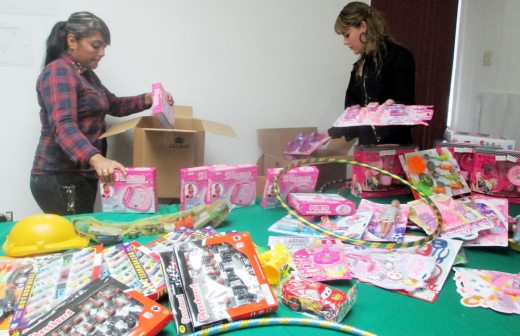 Responden juarenses a la Dirección de Limpia con la donación de juguetes 
