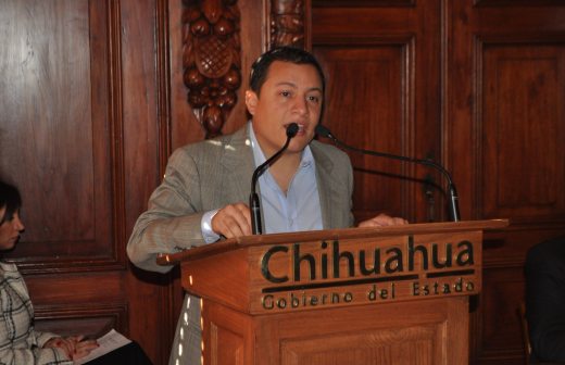 Agradece galardonado de Premio Chihuahua a autoridades