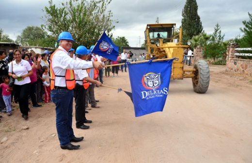 Arrancan obras de pavimentación en colonia de Delicias