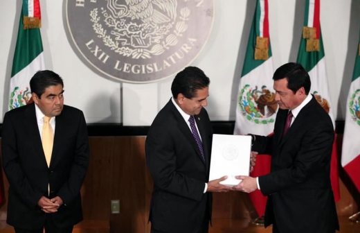 Entrega Osorio segundo Informe de Gobierno de Peña Nieto