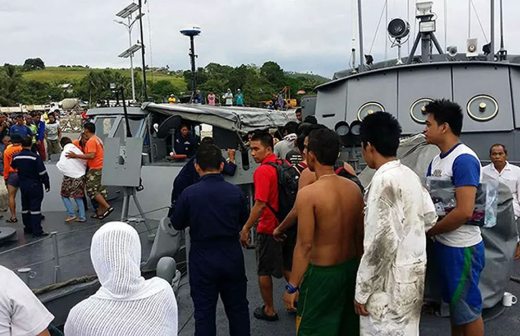 Naufragio de ferry en Filipinas deja al menos tres muertos