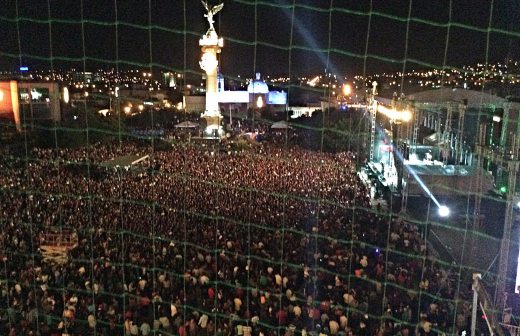 Disfrutan miles en Plaza Mayor el grito de Independencia 