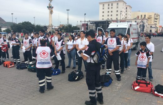 Moviliza Cruz Roja contingente de 120 personas en celebración patria