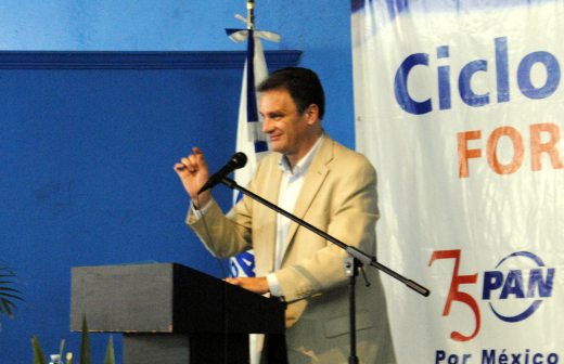 Partidos políticos son origen de la democracia: José Espina