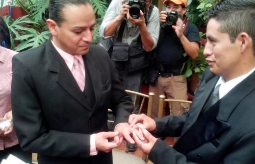 Celebran primera boda gay en Coahuila