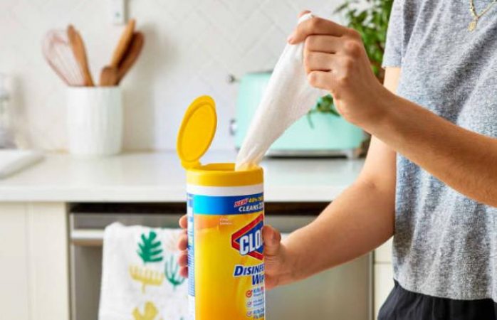 Advierte Clorox que habrá escasez de toallitas desinfectantes hasta 2021