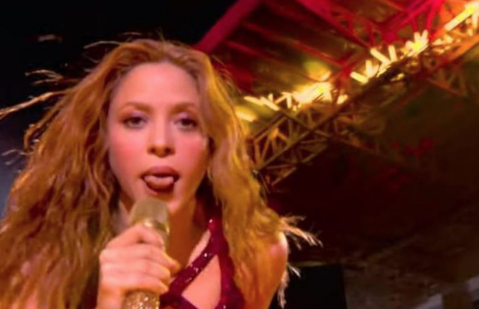 Shakira y el significado del extraño sonido de lengua
