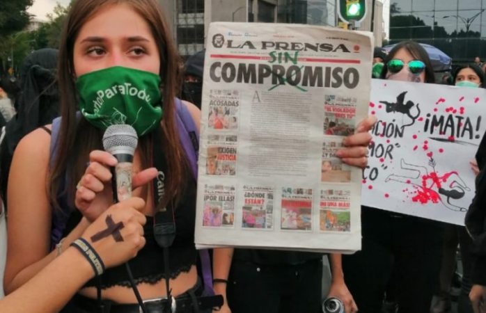 Exigen feministas una disculpa pública del director La Prensa