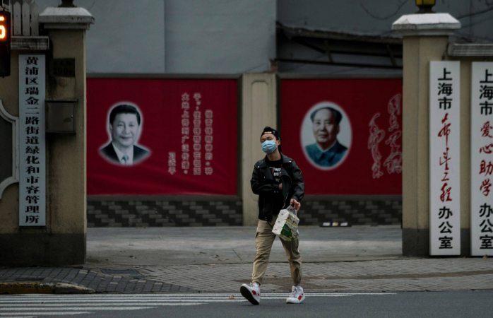 Expulsa China a tres periodistas de The Wall Street Journal
