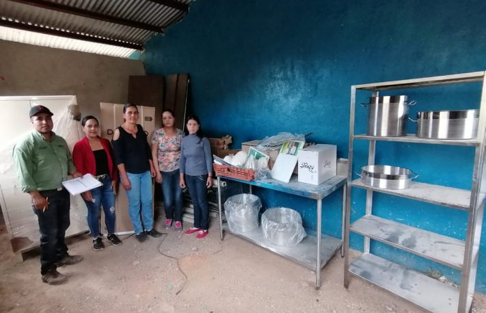 Lleva DIF municipal equipamiento de cocina a Basonopita de Abajo