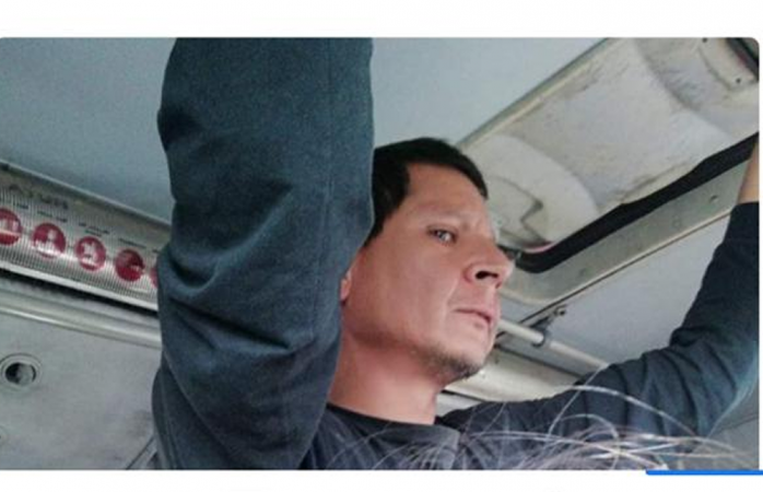 Denuncian jovencitas al tocador de los camiones