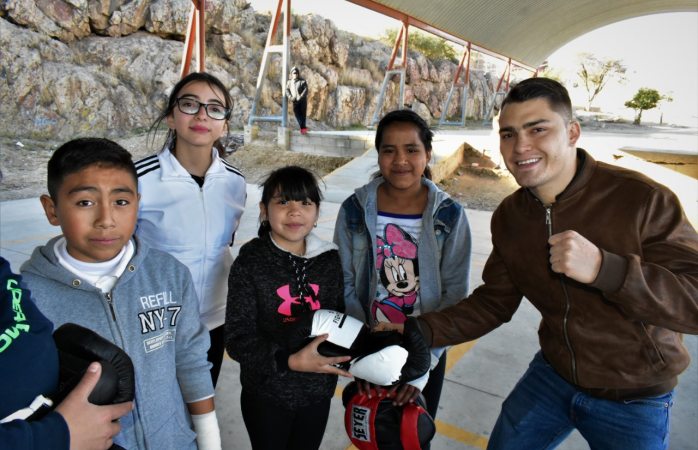 Apoya el Municipio a Escuela de Box amateur de Juan Silva en la colonia PRI