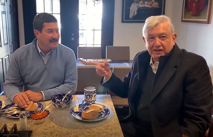 *Las rayadas de Parral *Dice corral que se levantó temprano *Las verdades del agua *Aprovecha la maru