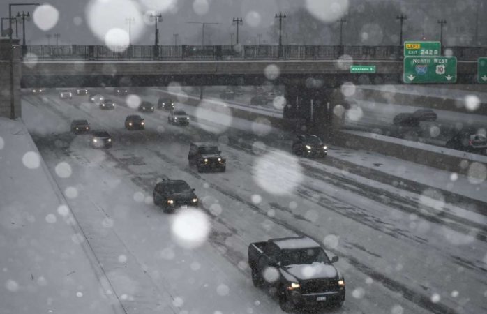 Alerta en EU por fuerte tormenta invernal