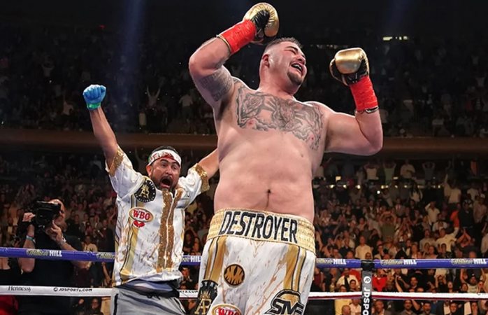 Andy Ruiz corre al entrenador que lo llevó a la fama