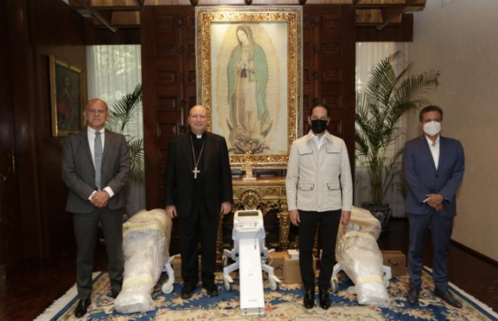 Dona el papa Francisco tres respiradores a México