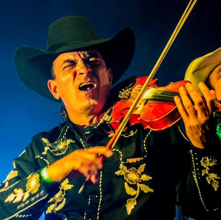 *De equino a equino gameros vs el pony *Se le voltea el chirrión a corral *Marcelo Ebrard, la palanca de El Paisa *Qué burla  lo de Lalo Fernández