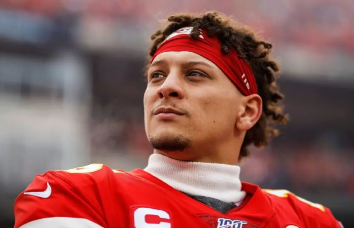 Pide mahomes unión entre la sociedad