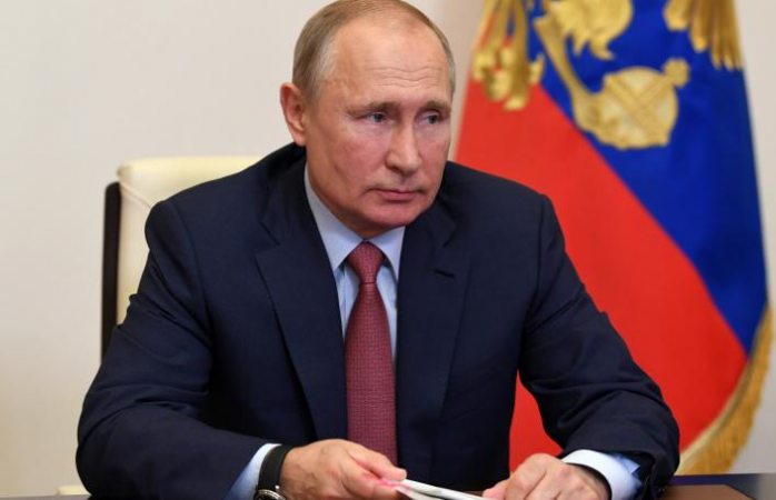 Analiza Putin convocar a referendo que le permitiría gobernar hasta 2036