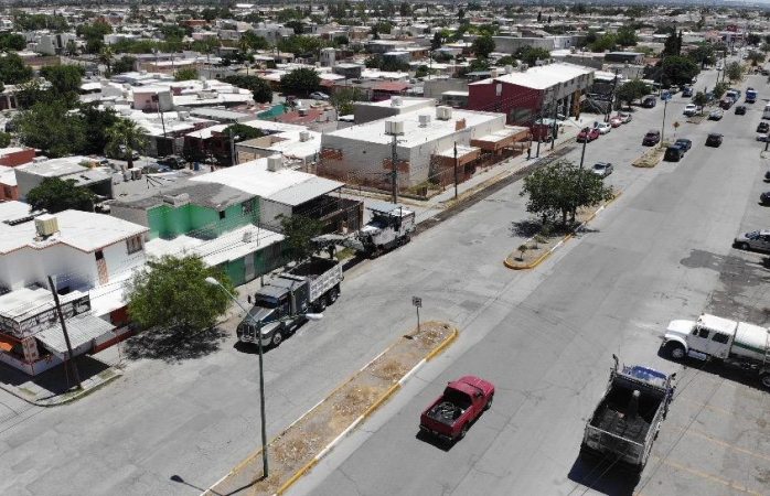 Inicia obras públicas trabajo en tramo de avenida valle de juárez