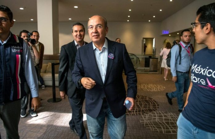 Critica Calderón reinició de gira de Amlo