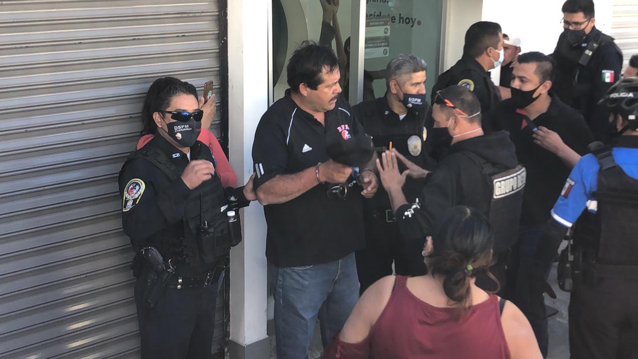 Detención de atrincherados