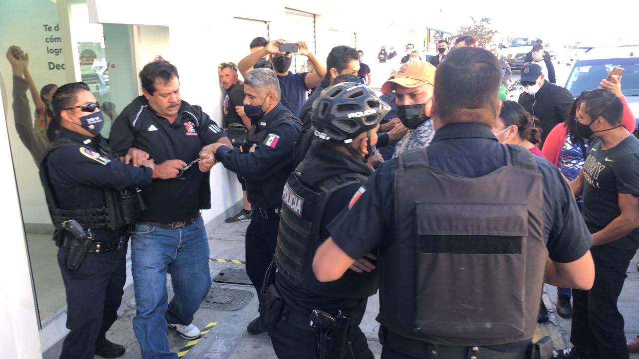 Detención de atrincherados