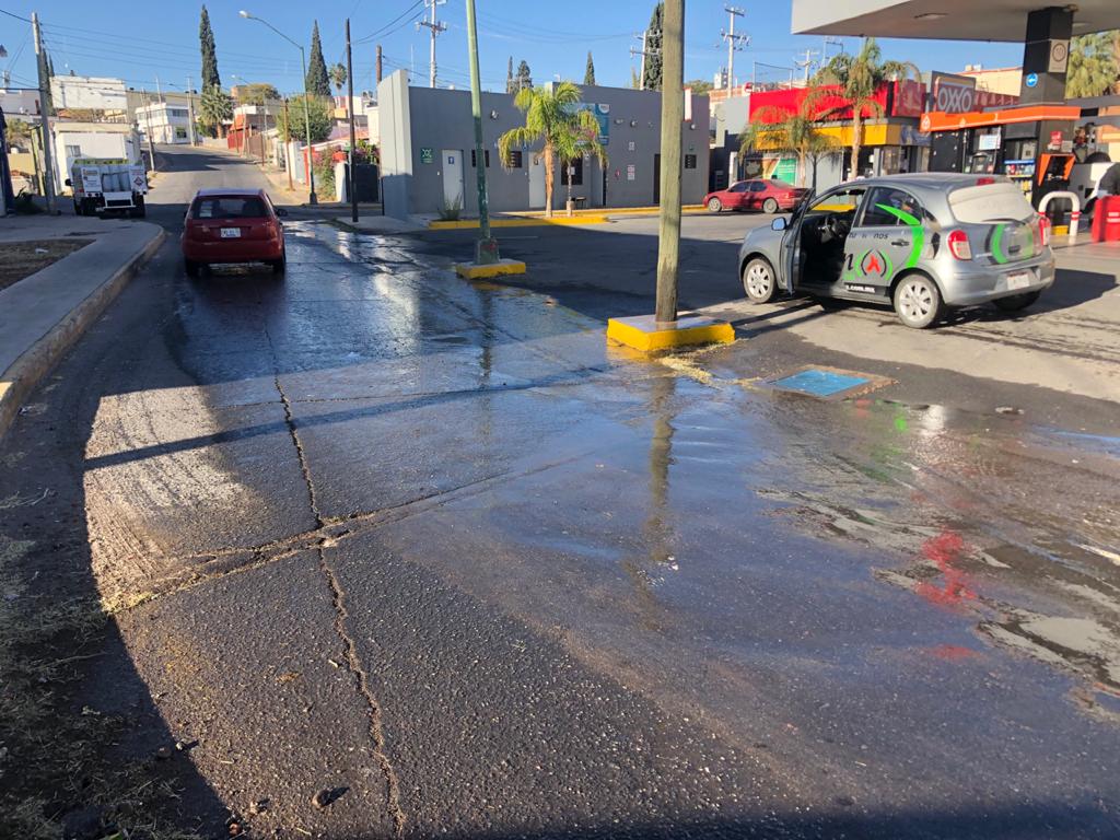 El agua llega hasta el Canal