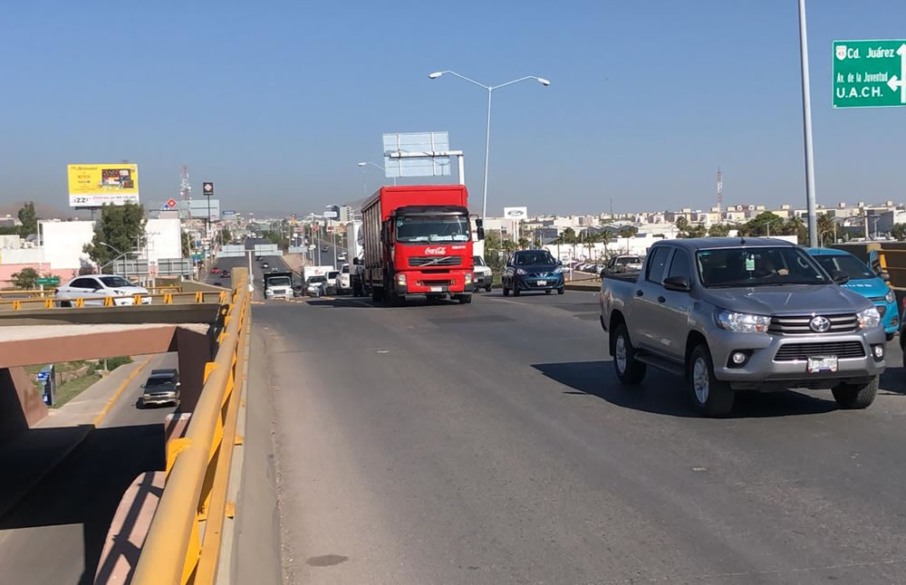 Tres vehículos chocaron por un frenada repentina