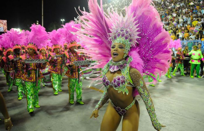 Se cancela carnaval de brasil por falta de recursos 